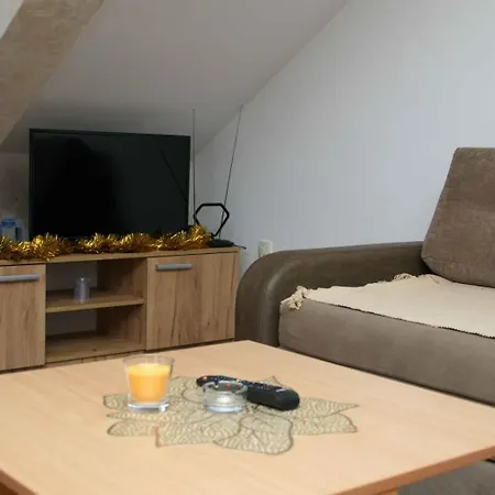 Jana B Apartment *